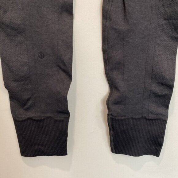 Lululemon Ebb to Street Seamless Ribbed Cuff Leggings Size 6 - Picture 6 of 15